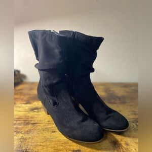 Suede Ankle Heel Boots In Black in Size 7 Women